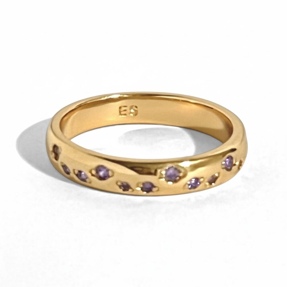ES Gold Tone Ring Band Tiny Purple Stone Accents Size 5.75 Feminine Minimalist